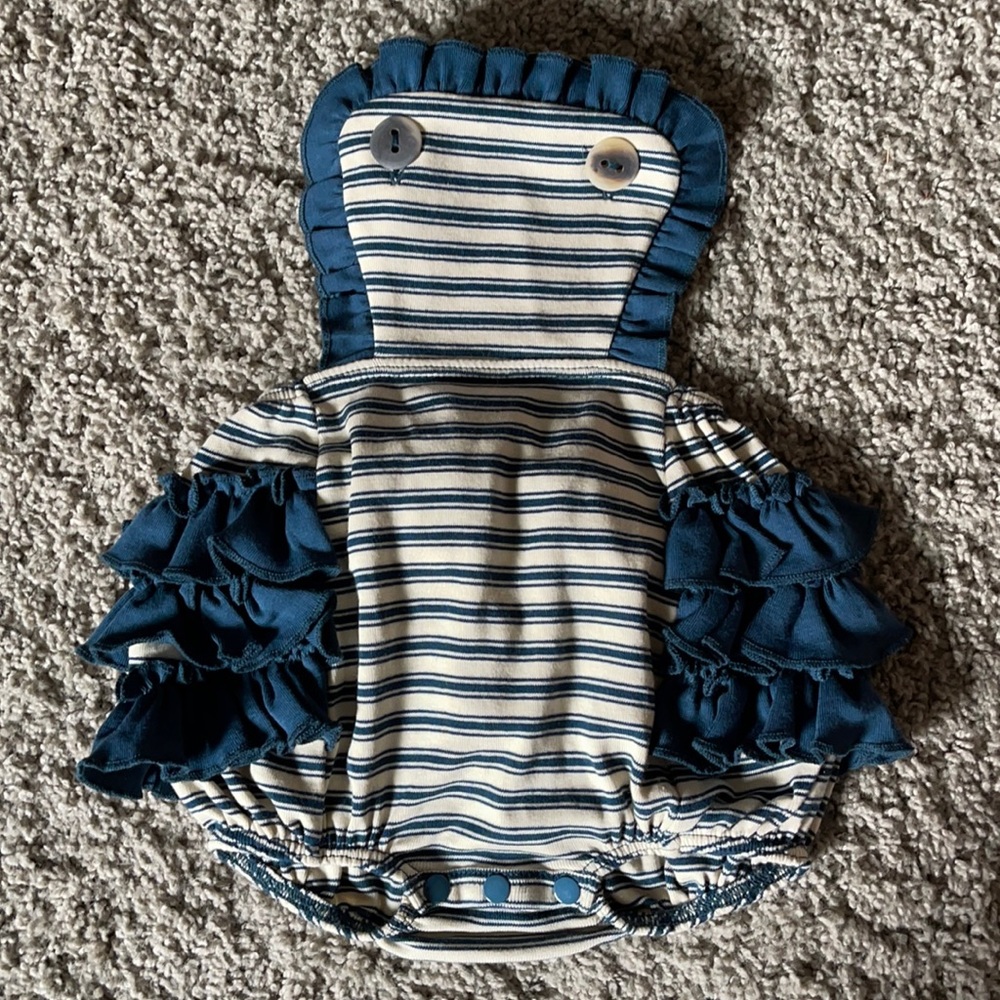 EUC Misha and Puff cotton romper size 6-12 months